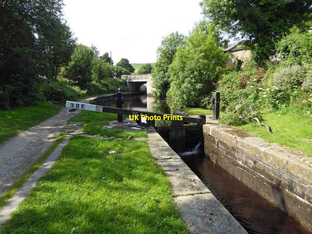 Photo 6"x4" Lock 38E in the Marsden flight of locks on the Huddersfield Narrow canal Marsden\/SE0411 c2015
