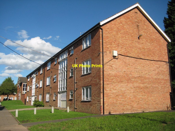 Photo 6"x4" Housing in Dent Close Worcester c2015