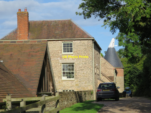 Photo 6"x4" Oast House at Hope End Farm, Ridgeway Cross, Cradley Ridgeway Cross c2015