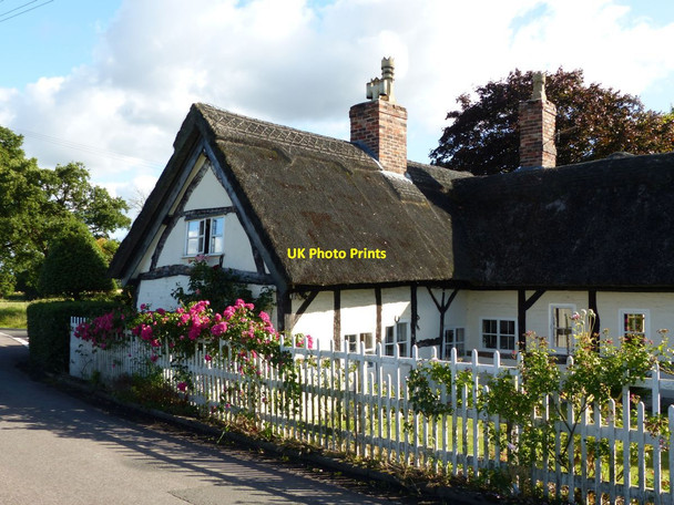 Photo 6"x4" Ovenback Cottage Arthill c2015