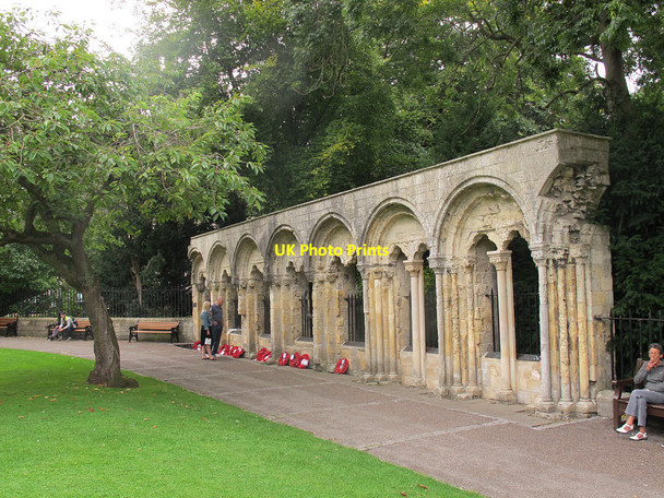 Photo 6"x4" Remains of the Archbishop's palace in York York\/SE5951 c2015