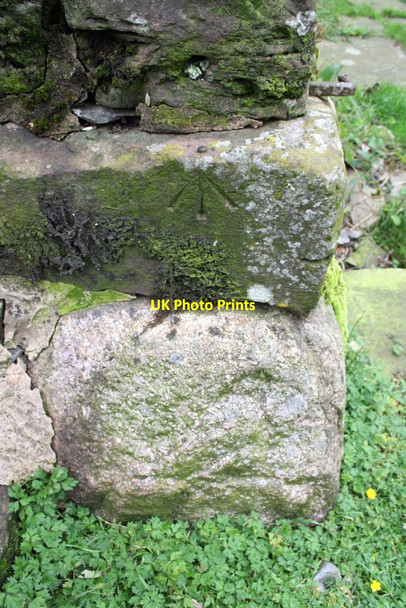 Photo 6"x4" Benchmark on 'Scalegill' Greenholme\/NY5905 c2015