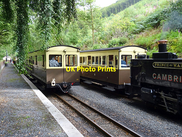 Photo 6"x4" Trains passing at Aberffrwd Aberffrwd\/SN6878 c2015 P1