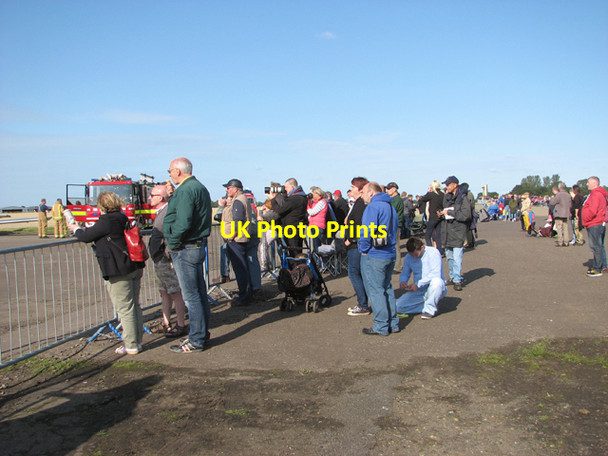 Photo 6"x4" Spectators at the Seething Charity Air Day Thwaite St Mary c2015
