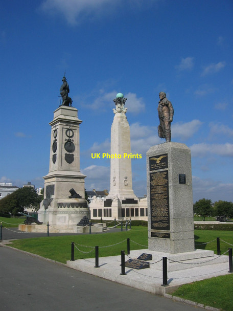 Photo 6"x4" Monuments on Plymouth Hoe Mount Batten c2015
