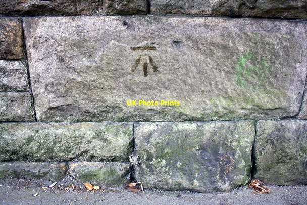 Photo 6"x4" Benchmark on Marshfield Viaduct Settle c2015