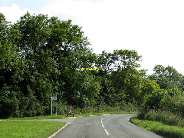 Photo 6"x4" Aves Ditch crosses the Port Way Northbrook\/SP4922 c2015