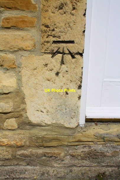 Photo 6"x4" Benchmark on #16A Austin Street Stamford\/TF0207 c2015