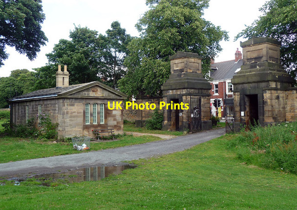 Photo 6"x4" Lodge and gatepiers, Sandyford Road, Newcastle Newcastle upon Tyne c2012