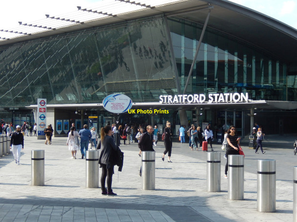 Photo 6"x4" Stratford Station Stratford\/TQ3884 c2015