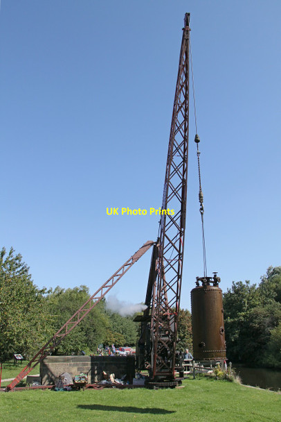 Photo 6"x4" Thwaite Mill, Butters crane at work Cross Green\/SE3232 c2015