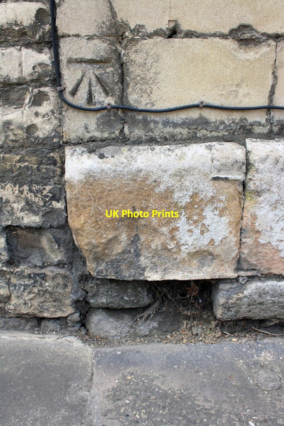 Photo 6"x4" Benchmark on #43 St Martins Stamford\/TF0207 c2015