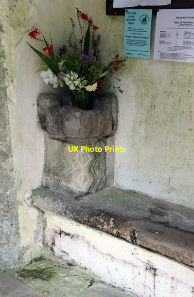 Photo 6"x4" St Michael, Abington Pigotts - Stoup Abington Pigotts c2015