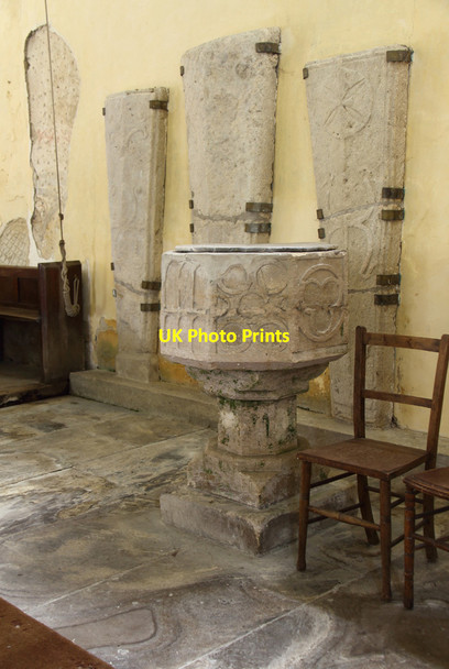 Photo 6"x4" St Mary, Westley Waterless - Font & coffin lids Westley Waterless c2015
