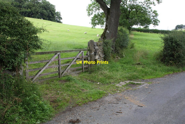 Photo 6"x4" Gateways near Hurries Farm Otterburn\/SD8857 c2015