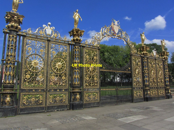 Photo 6"x4" Warrington - Golden Gates, Bank Park Warrington\/SJ6088 c2015