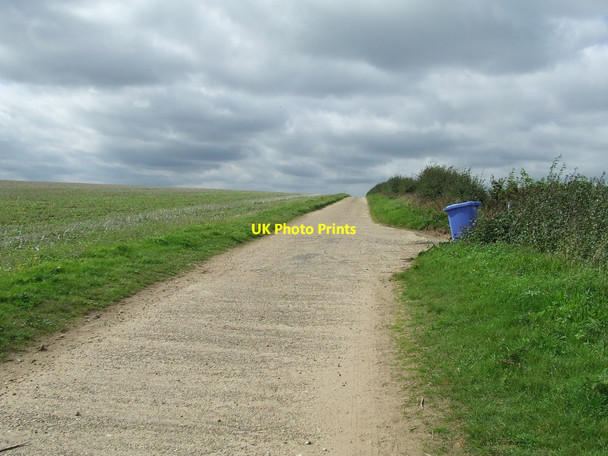 Photo 6"x4" Blue Bin Kessingland Beach c2015
