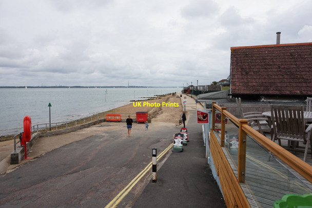Photo 6"x4" Coastal Path at Gurnard Bay Cowes c2015