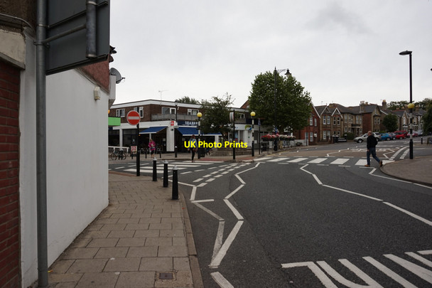 Photo 6"x4" Ferry Road at York Avenue, East Cowes Cowes c2015