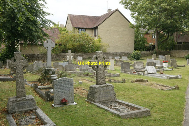 Photo 6"x4" West end Churchyard Wheatley\/SP5905 c2015