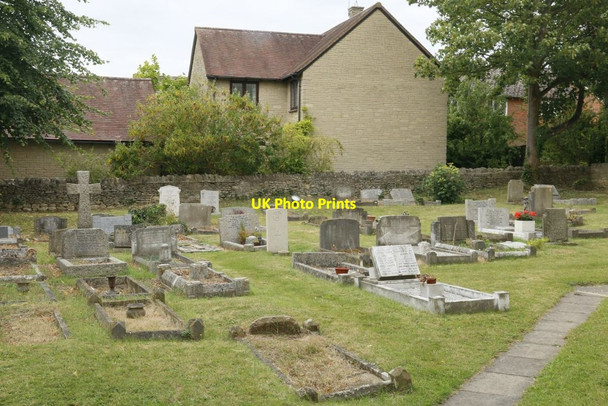 Photo 6"x4" Path across the churchyard Wheatley\/SP5905 c2015