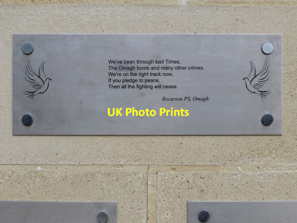 Photo 6"x4" Peace pledge, Recarson PS, Omagh Omagh c2015