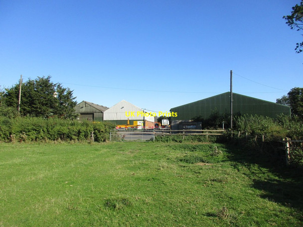 Photo 6"x4" Footpath and Brackley Dryers Westbury\/SP6235 c2015