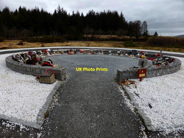 Photo 6"x4" The Commando Memorial at Spean Bridge [4] Aonachan c2015