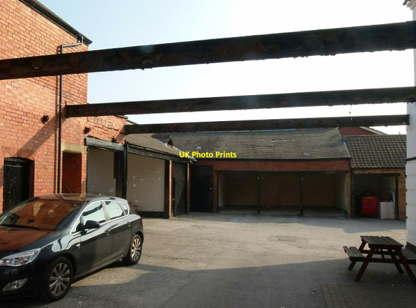 Photo 6"x4" Stable yard, Station Hotel Worksop c2015