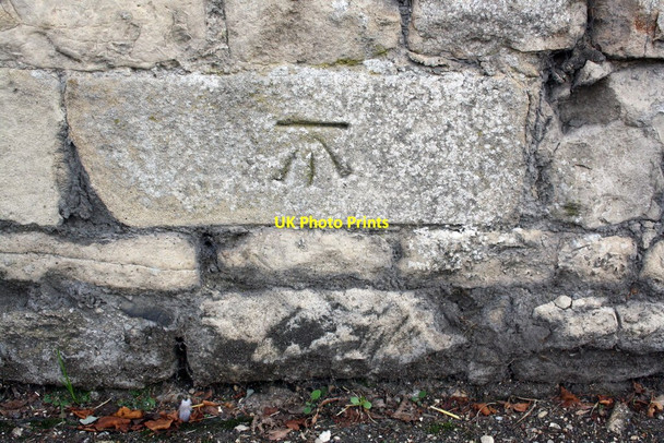 Photo 6"x4" Benchmark on wall outside 'North Wall House' Stamford\/TF0207 c2015