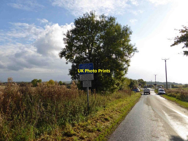 Photo 6"x4" Kettleby level crossing ahead Brigg c2015