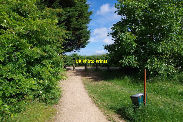 Photo 6"x4" Footpath to Kilkenny Lane, Carterton, Oxon Carterton\/SP2806 c2015