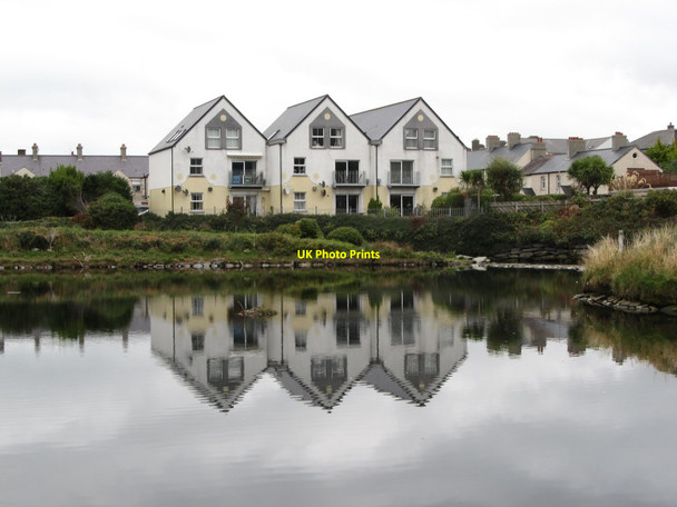 Photo 6"x4" Apartments reflected in the waters of Castle Lake Newcastle\/J3732 c2015