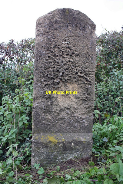 Photo 6"x4" Benchmarked milestone (Oxford 4) beside A420 Henwood\/SP4602 c2015