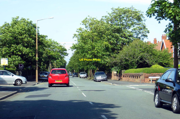 Photo 6"x4" St Annes Road East Lytham St Anne's c2015