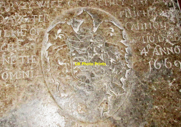 Photo 6"x4" The coat of arms of Mary Fry Buckerell c2015