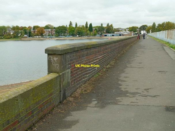 Photo 6"x4" Edgbaston Reservoir, the dam Smethwick c2015
