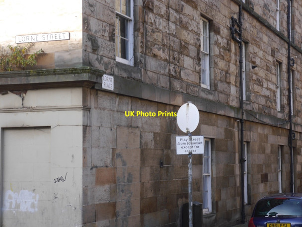 Photo 6"x4" Play street sign, Lorne Place Edinburgh c2015