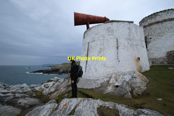 Photo 6"x4" The foghorn at Scalpay lighthouse Ceann a Bh\u00e0igh\/NG2395 c2015