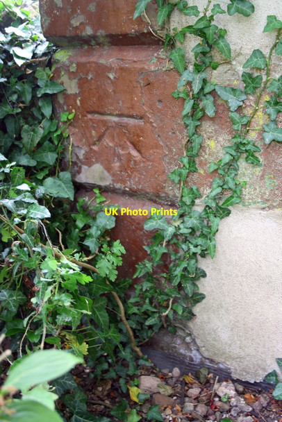 Photo 6"x4" Benchmark on 'Upton House' Town Head\/NY6425 c2015