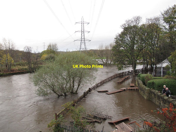 Photo 6"x4" River Aire at Kirkstall Bridge Sandford\/SE2535 c2015