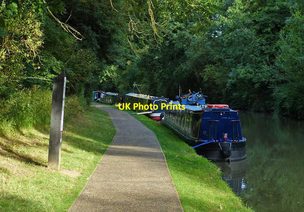 Photo 6"x4" Narrowboats moored along the Grand Union Canal Stoke Bruerne c2015