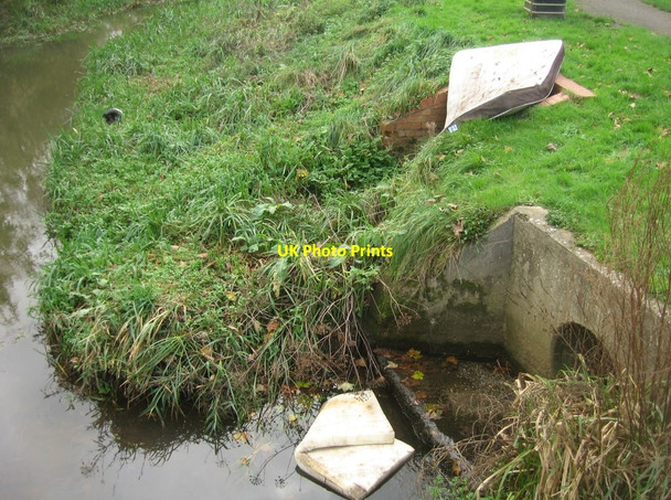 Photo 6"x4" Fly tipping by Cove Brook Frimley c2015 P1