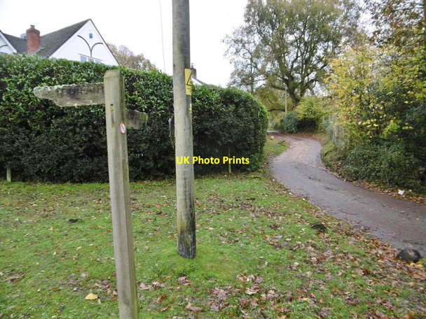 Photo 6"x4" South Gorley, signpost South Gorley c2015