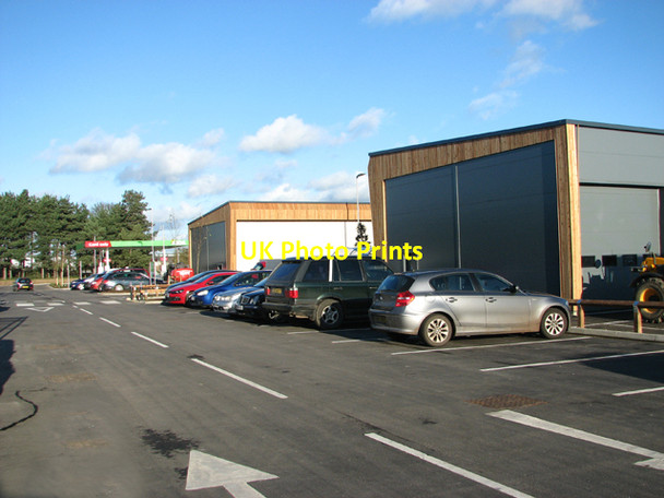 Photo 6"x4" New retail units off Hall Road Norwich c2015