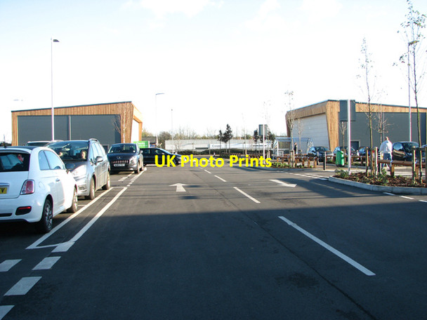 Photo 6"x4" New retail units off Hall Road Norwich c2015