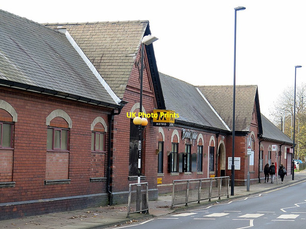 Photo 6"x4" Monkseaton Metro Station Whitley Bay c2015