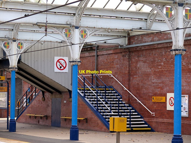 Photo 6"x4" Whitley Bay Metro Station Whitley Bay c2015
