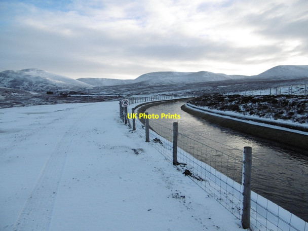 Photo 6"x4" Cuaich Aqueduct Dalwhinnie c2015