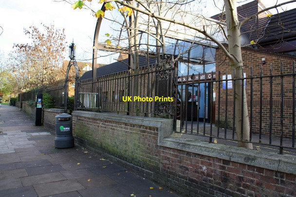 Photo 6"x4" Mattock Lane Health Centre Ealing c2015